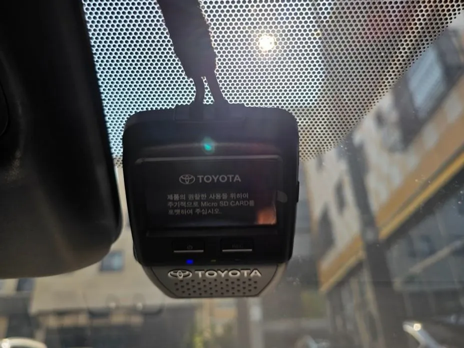 Toyota Alphard — фото 5