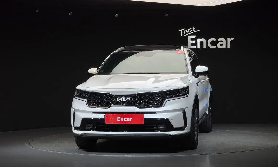 Kia Sorento — фото 8