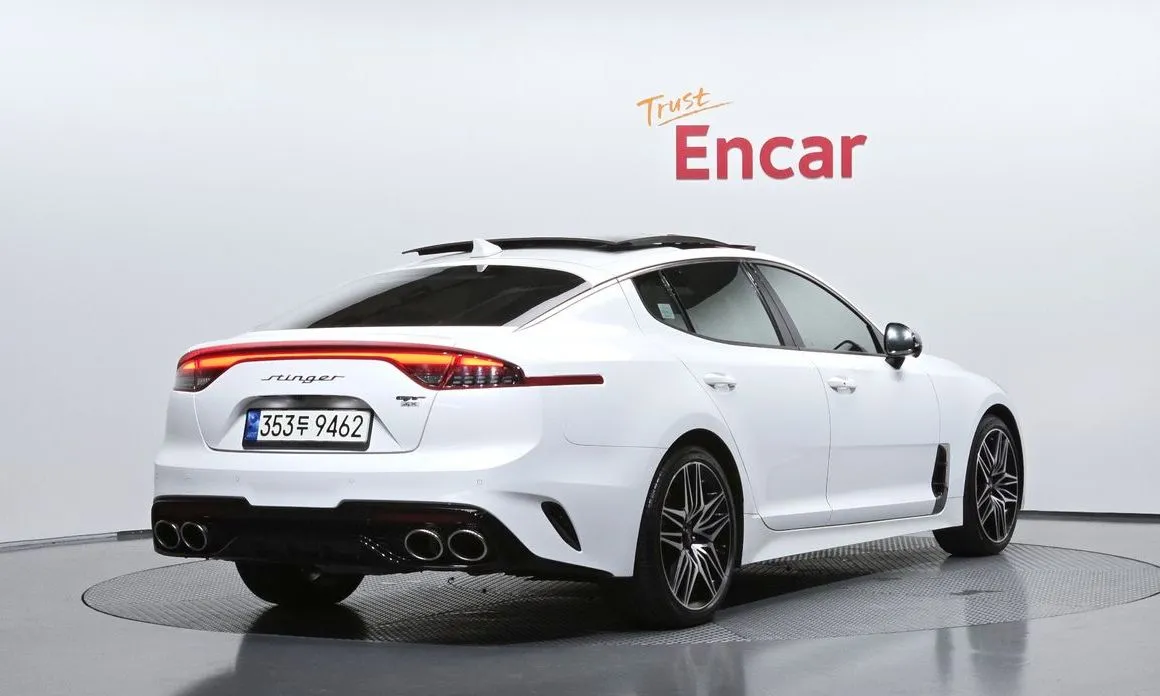 Kia Stinger — фото 10