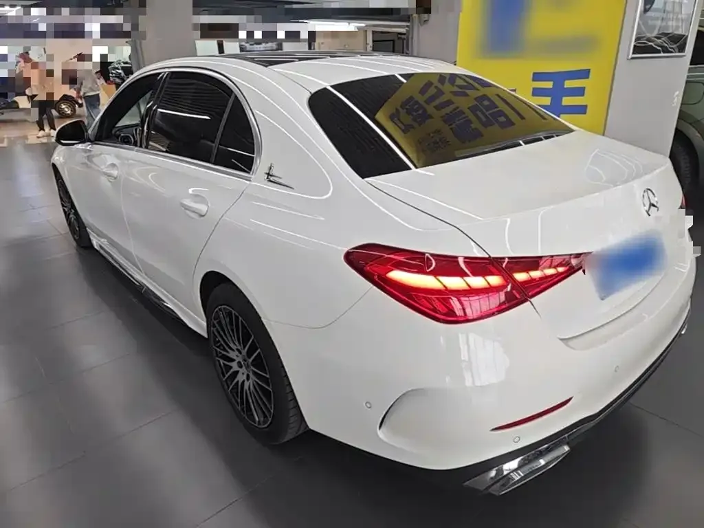 Mercedes-Benz C-Class — фото 10