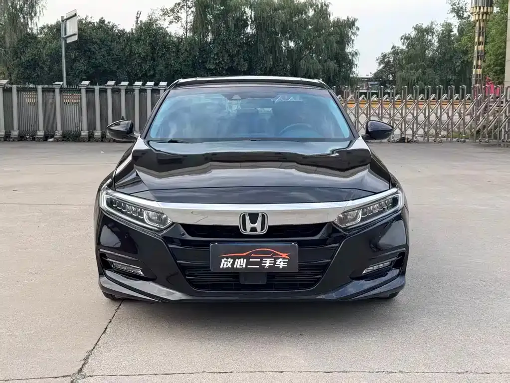 Honda Accord — фото 4