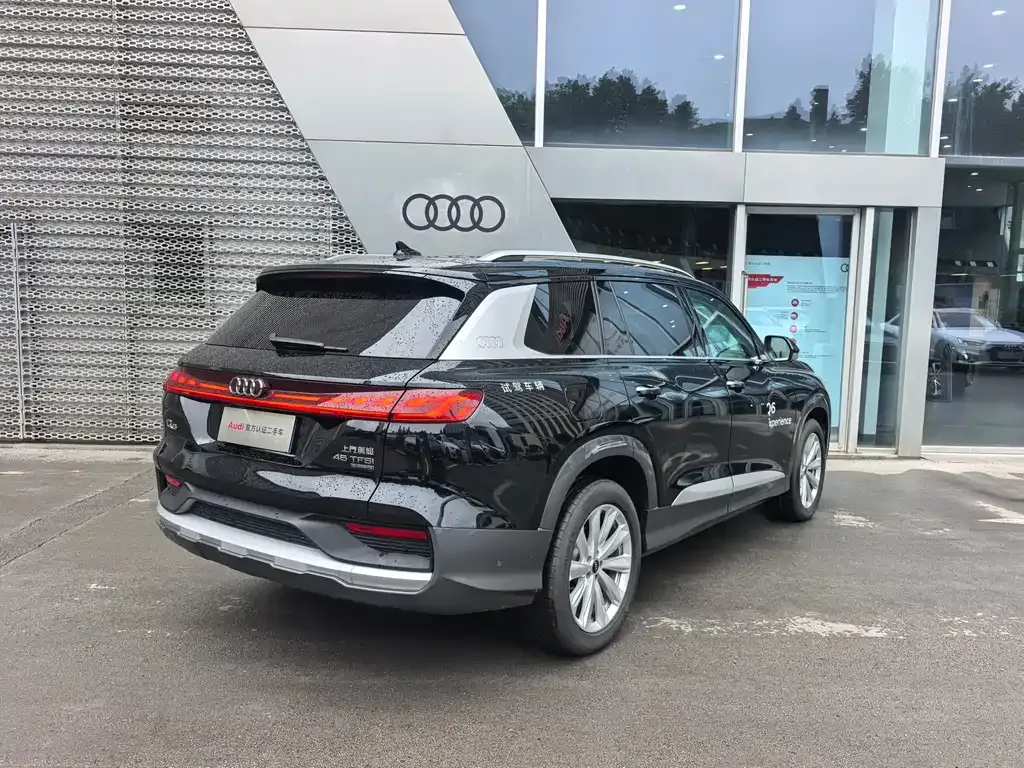 Audi Q6 — фото 5