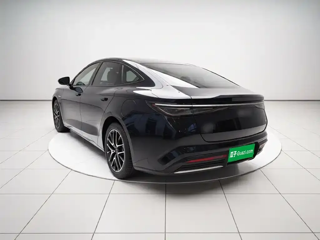 BYD Seal — фото 2