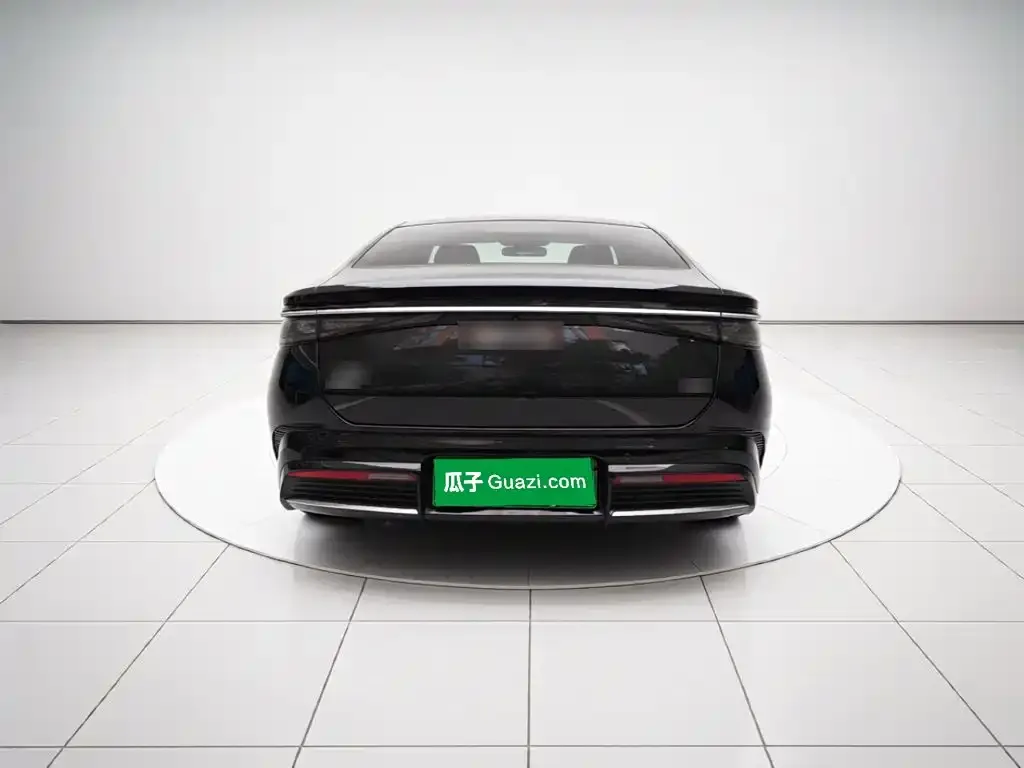 BYD Seal — фото 3