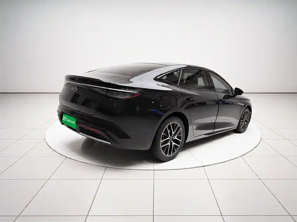 BYD Seal — фото 6