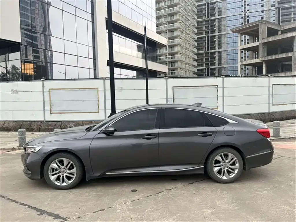 Honda Accord — фото 2