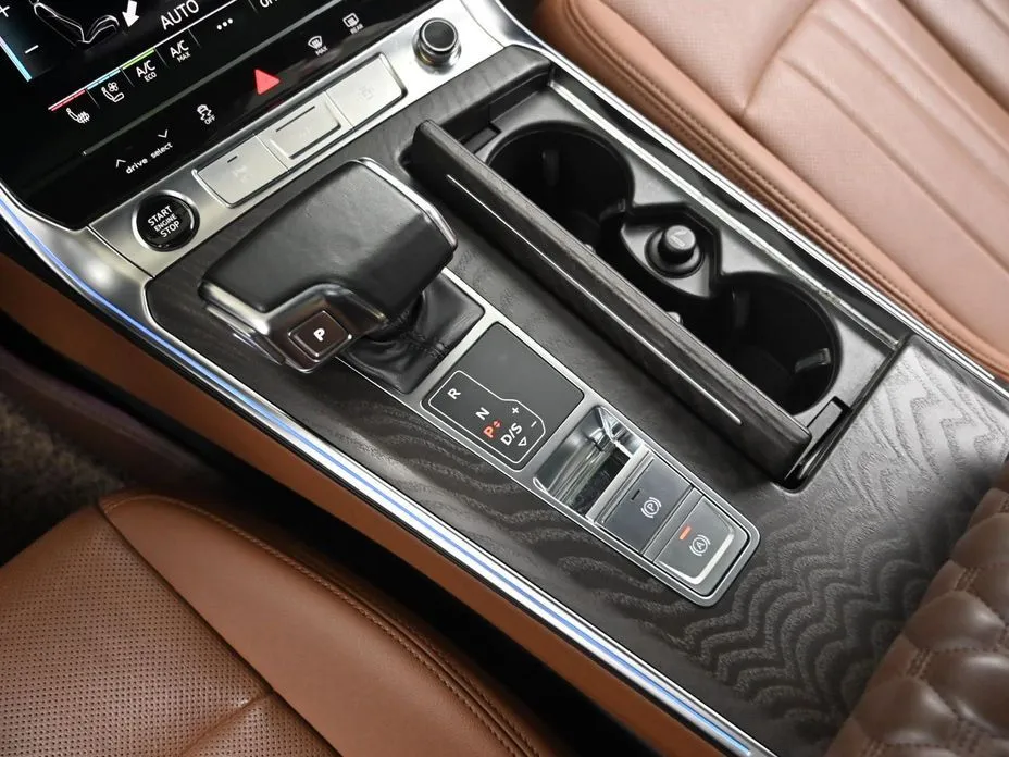 Audi A6 — фото 10