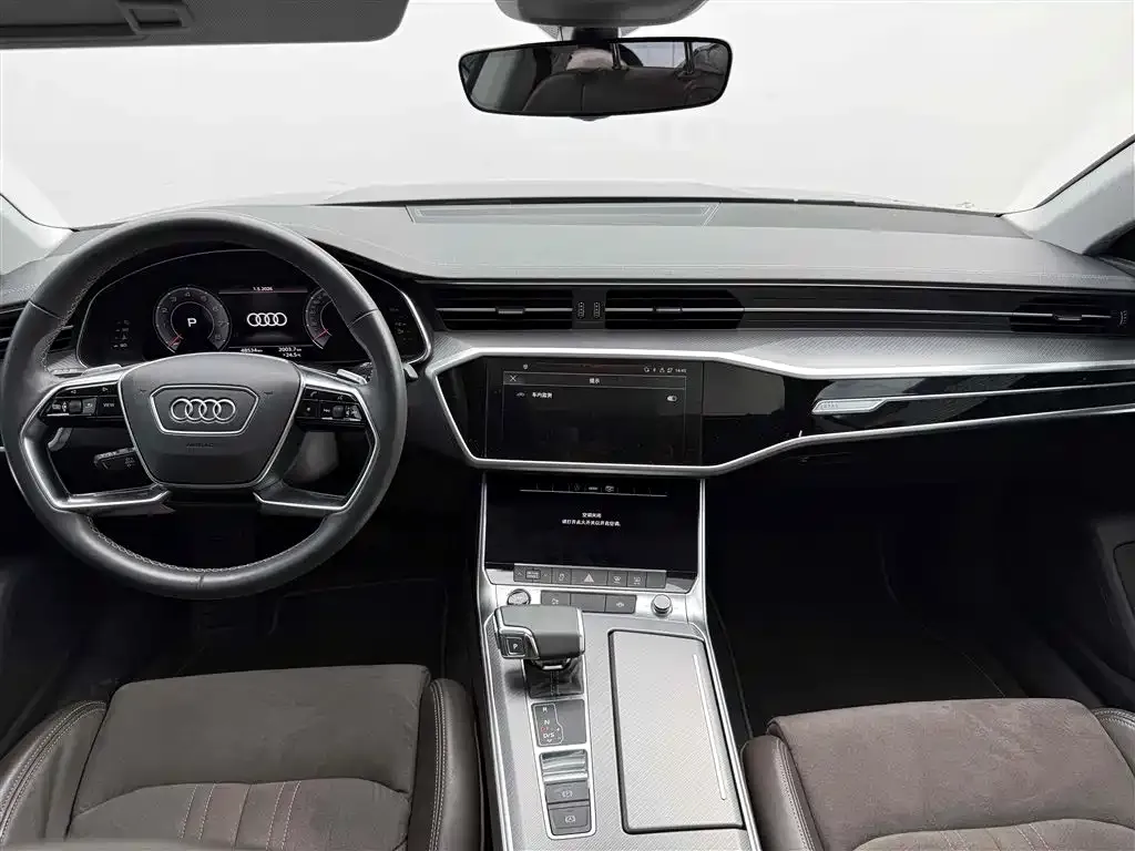 Audi A7L — фото 10