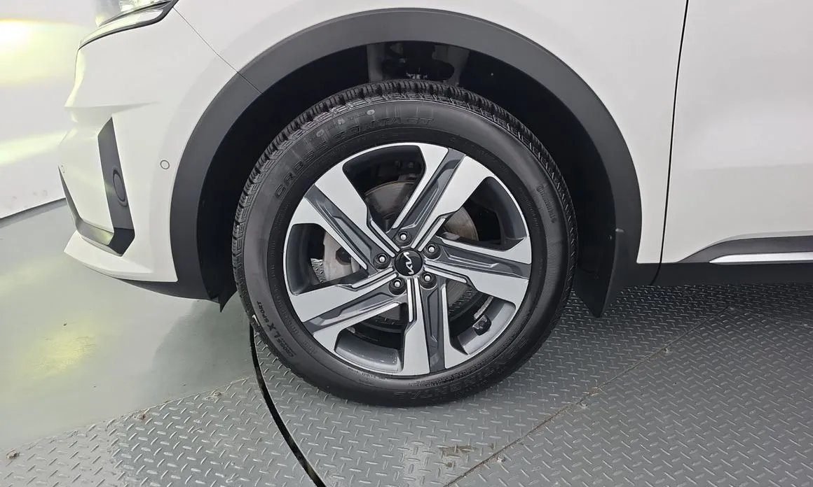 Kia Sorento — фото 3