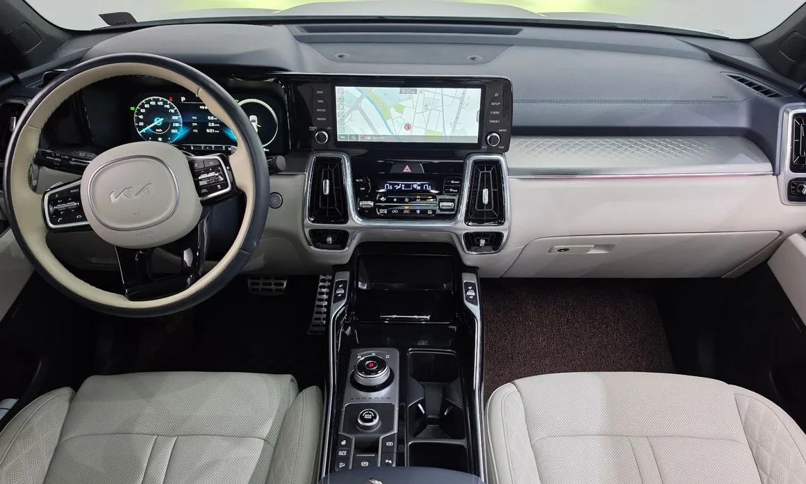 Kia Sorento — фото 6