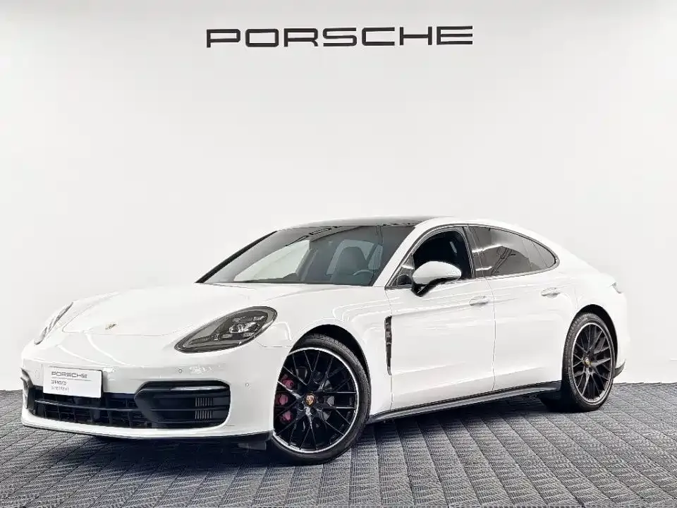 Porsche Panamera — фото 1