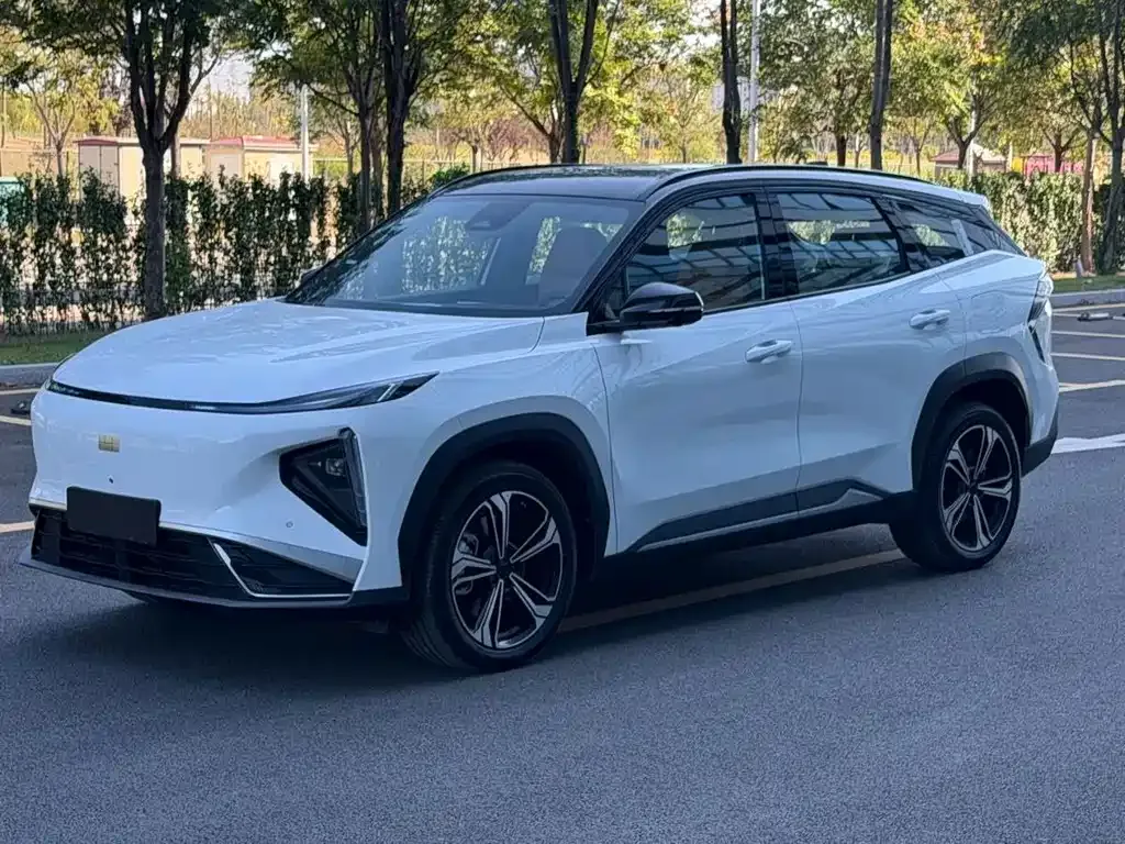 Geely Galaxy L7 — фото 1