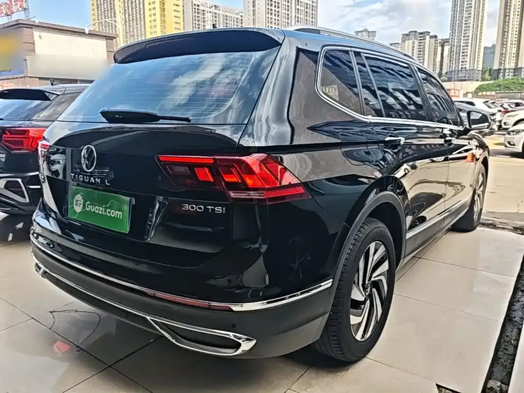 Volkswagen Tiguan L — фото 2