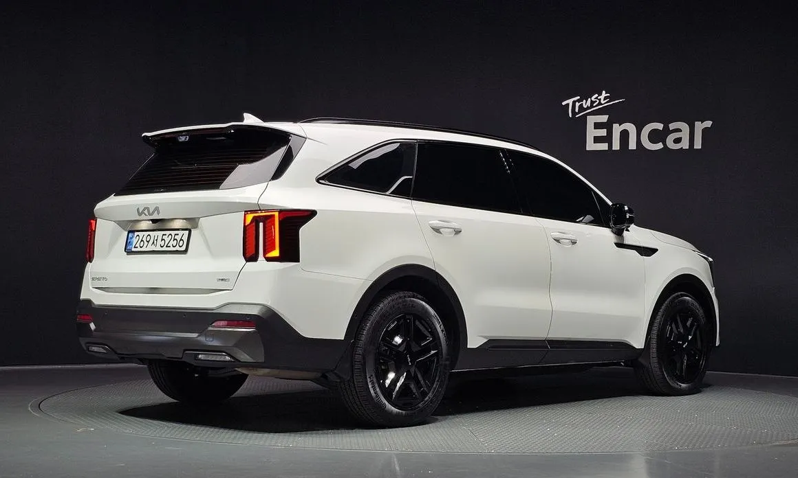 Kia Sorento — фото 4
