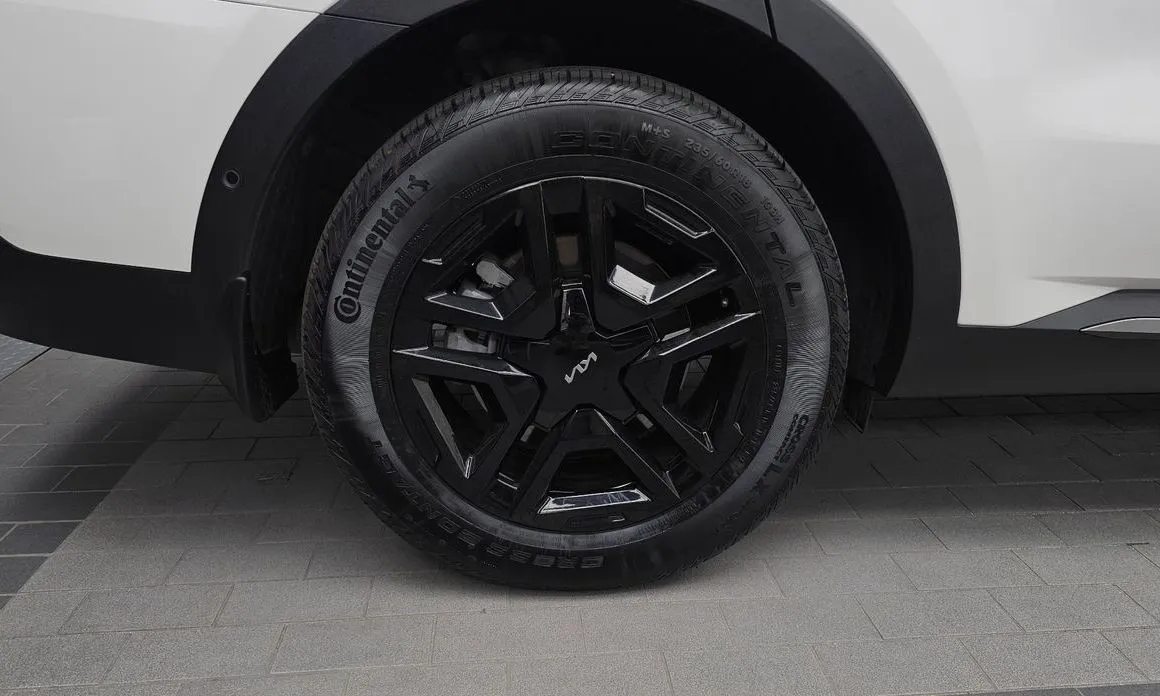 Kia Sorento — фото 9