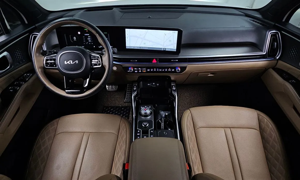 Kia Sorento — фото 8
