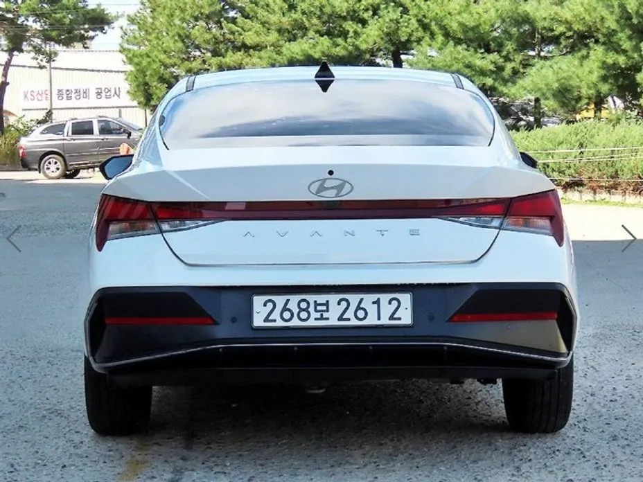 Hyundai AVANTE — фото 10