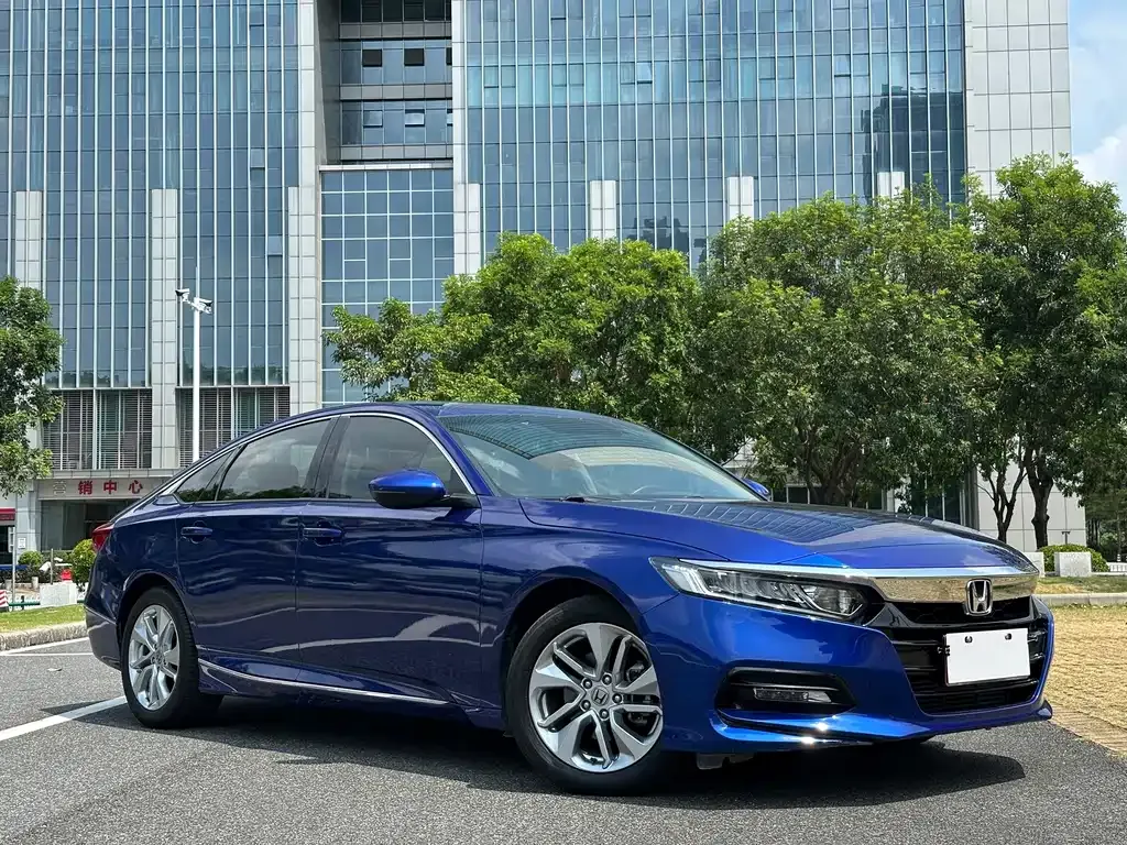 Honda Accord — фото 4