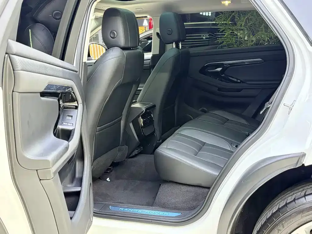 Land Rover Evoque — фото 10