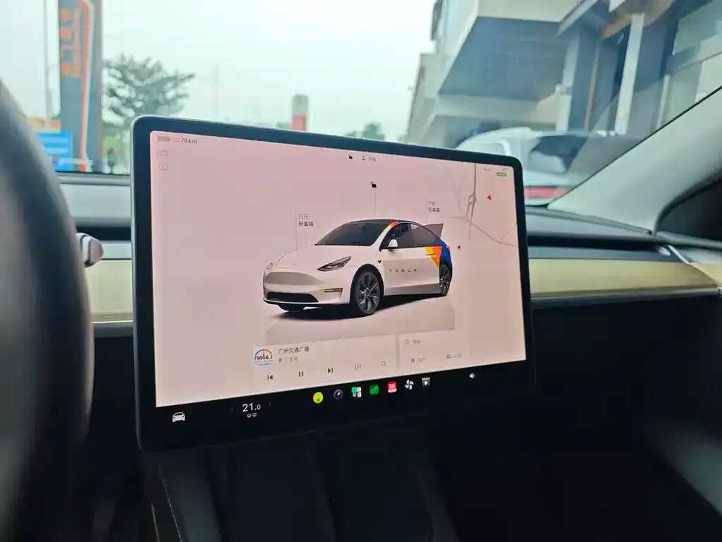 Tesla Model Y — фото 7