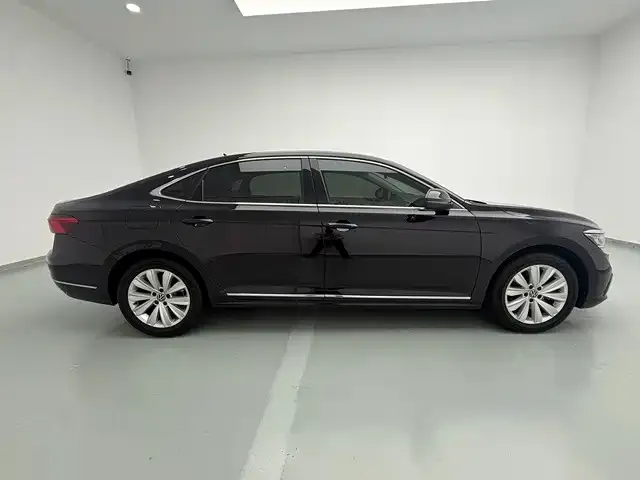 Volkswagen Passat — фото 4