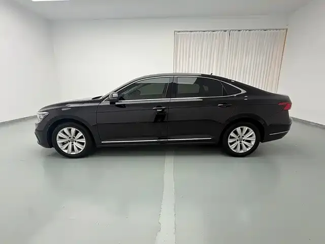 Volkswagen Passat — фото 6