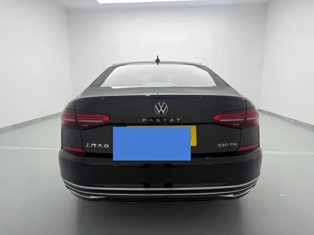Volkswagen Passat — фото 8