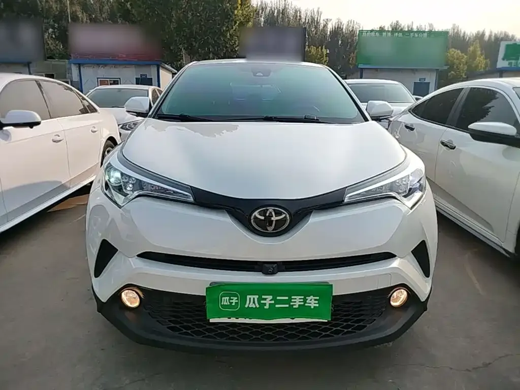 Toyota C-HR — фото 4