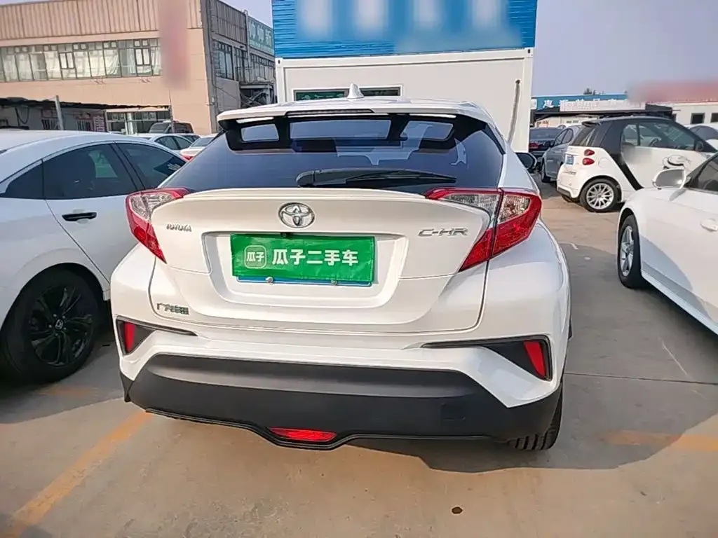 Toyota C-HR — фото 7