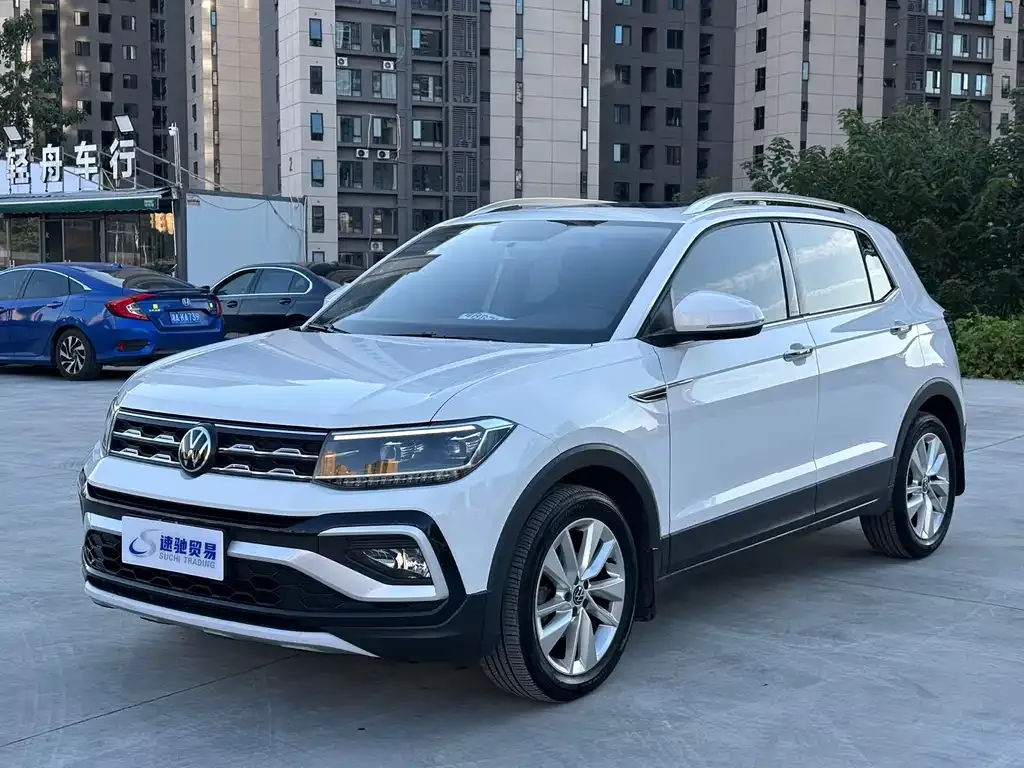 Volkswagen T-Cross — фото 1