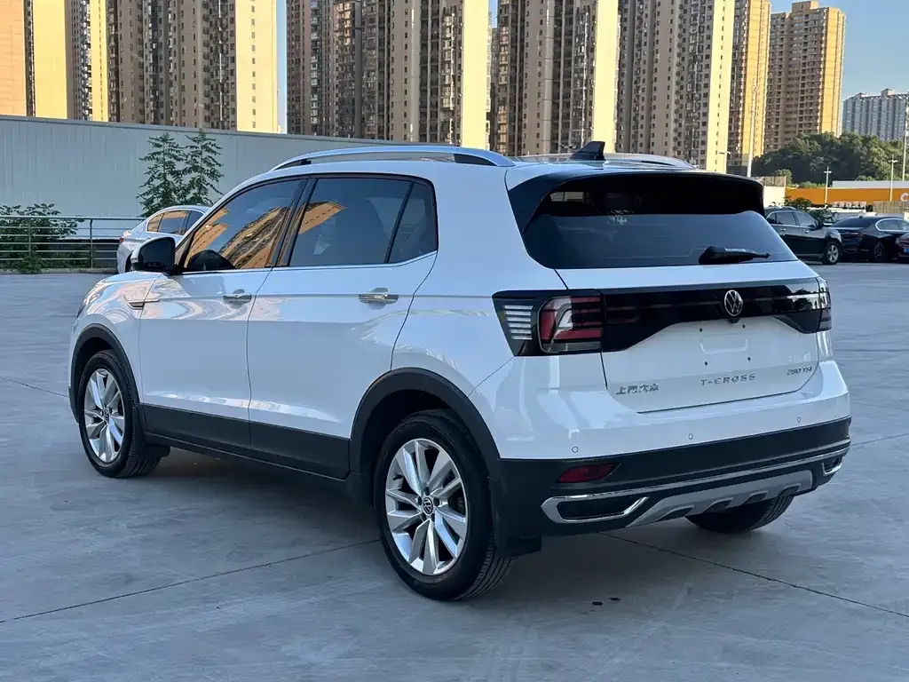 Volkswagen T-Cross — фото 8