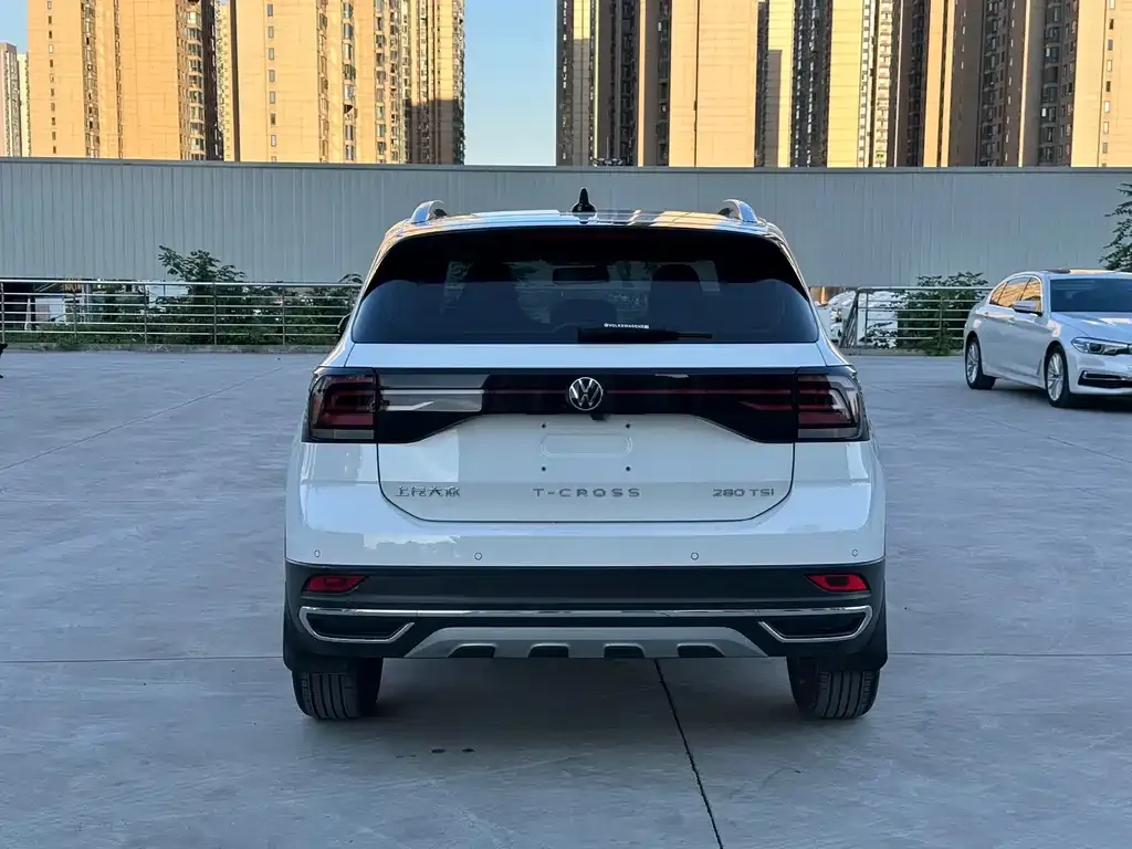 Volkswagen T-Cross — фото 9