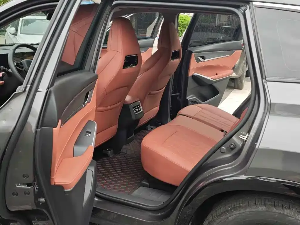 Changan CS75 PLUS — фото 2