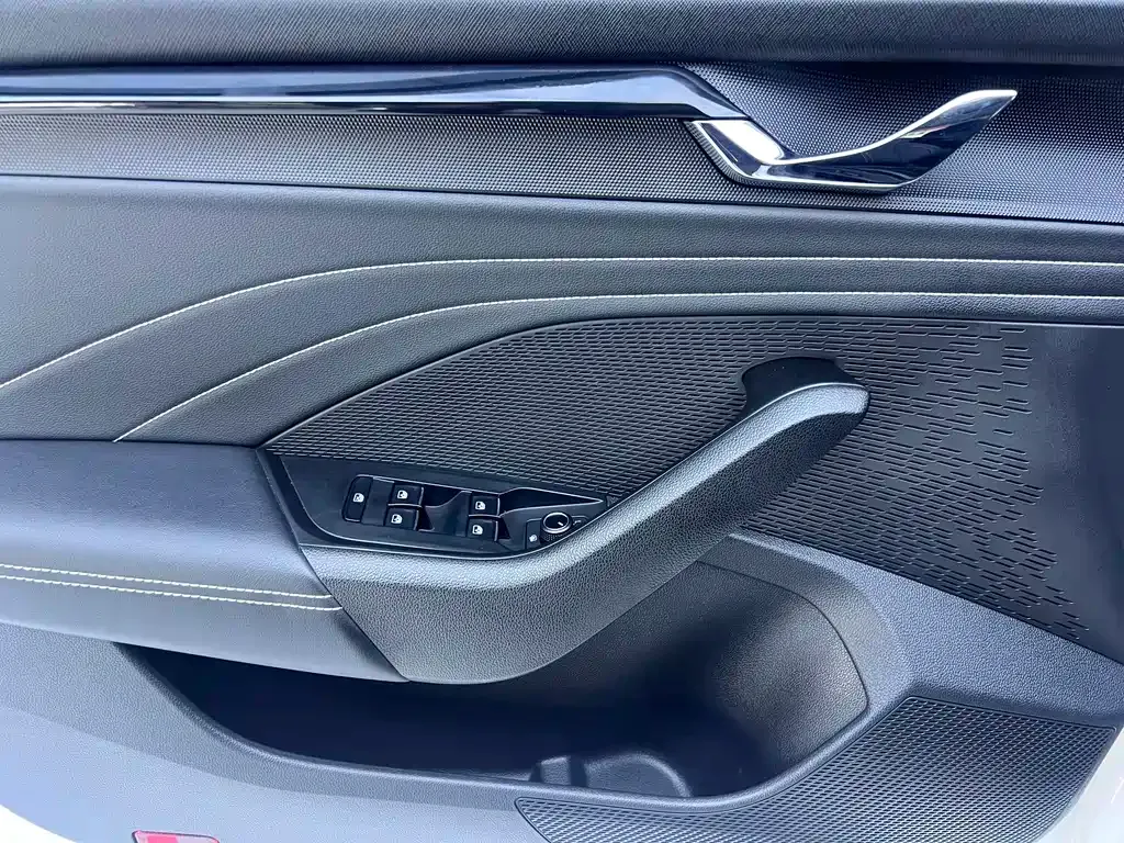Skoda Octavia — фото 9