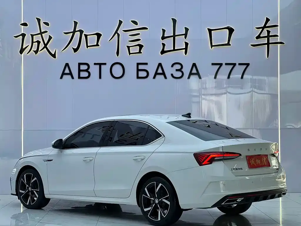 Skoda Octavia — фото 7