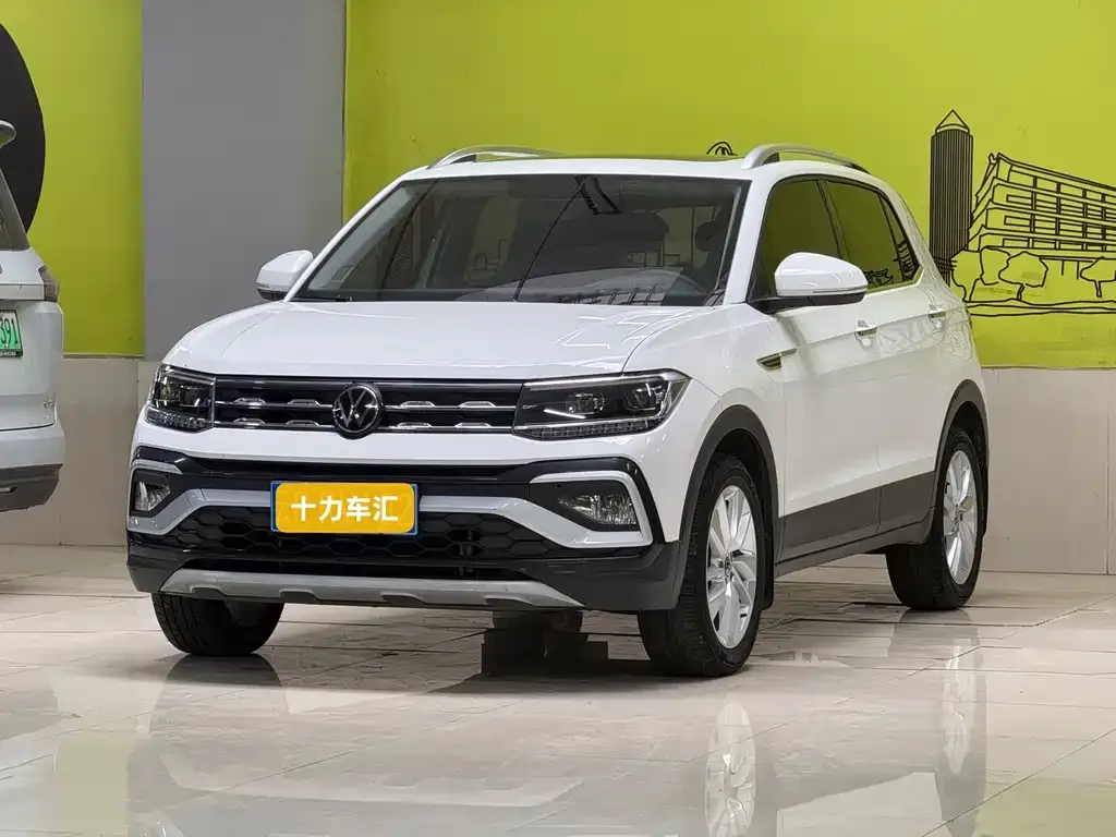 Volkswagen T-Cross — фото 1
