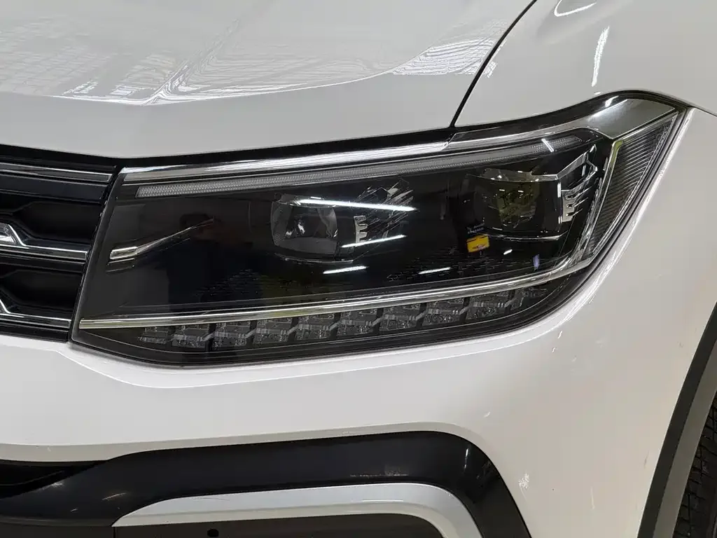 Volkswagen T-Cross — фото 4