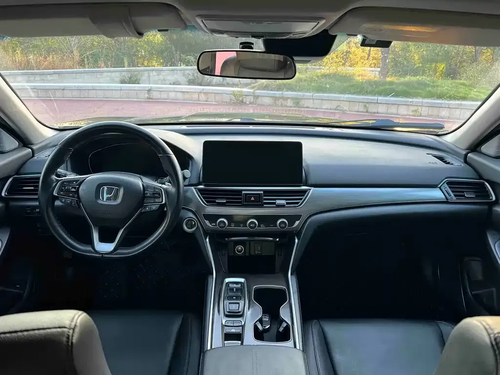 Honda Accord — фото 2