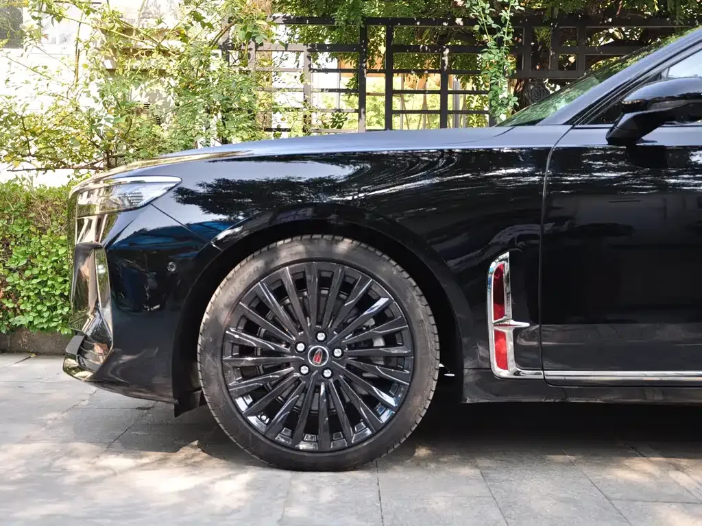Hongqi H9 — фото 10