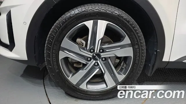 Kia Sorento — фото 8