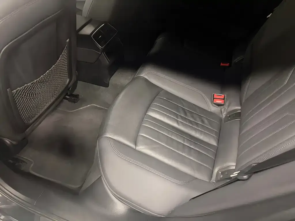 Audi A6 (Import) — фото 2