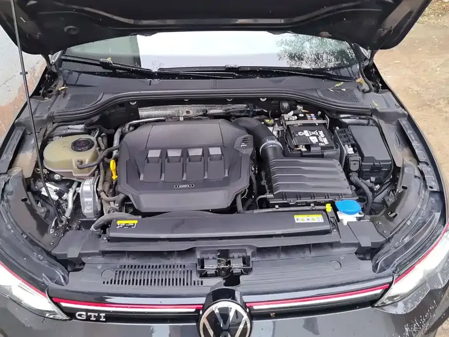 Volkswagen Golf GTI — фото 6