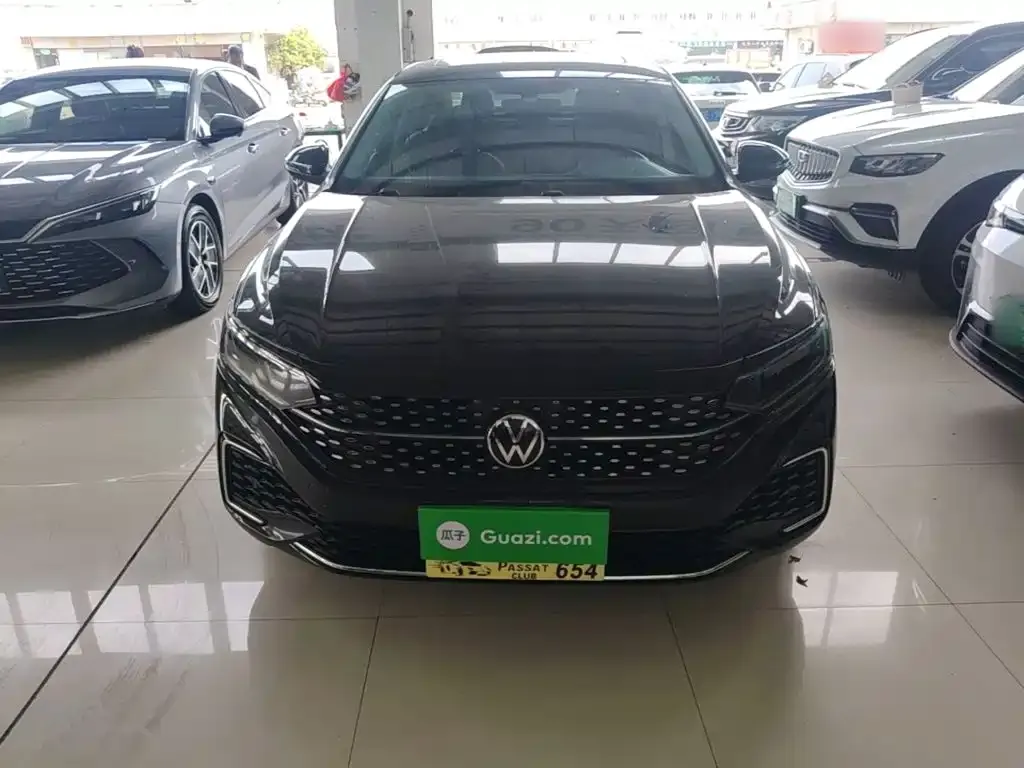 Volkswagen Passat — фото 3