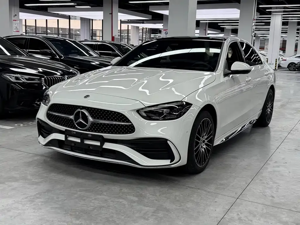 Mercedes-Benz C-Class — фото 1