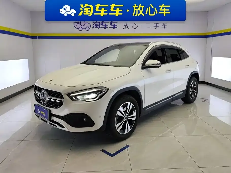 Mercedes-Benz GLA — фото 1