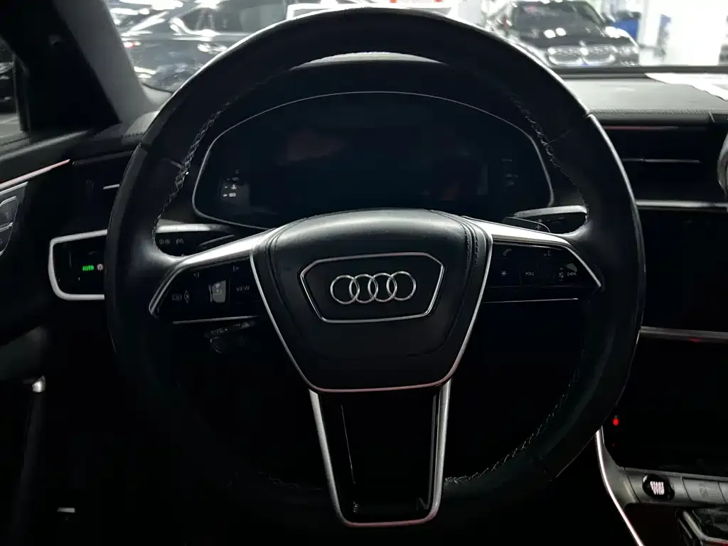 Audi A6L — фото 5