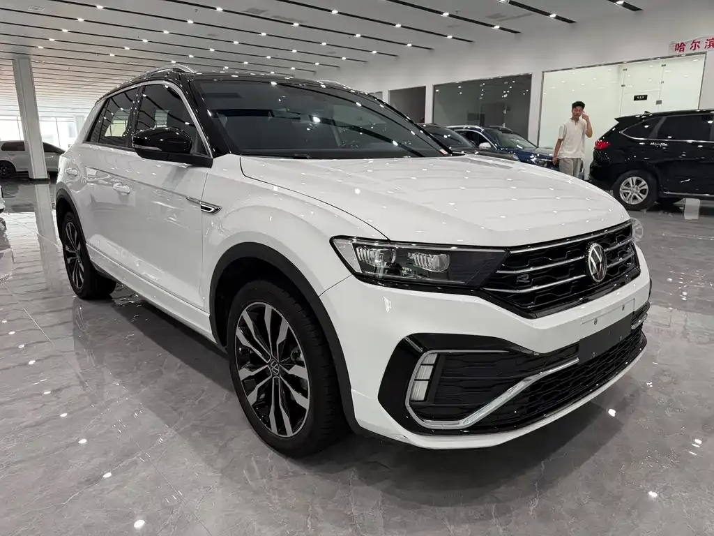 Volkswagen T-Roc — фото 6
