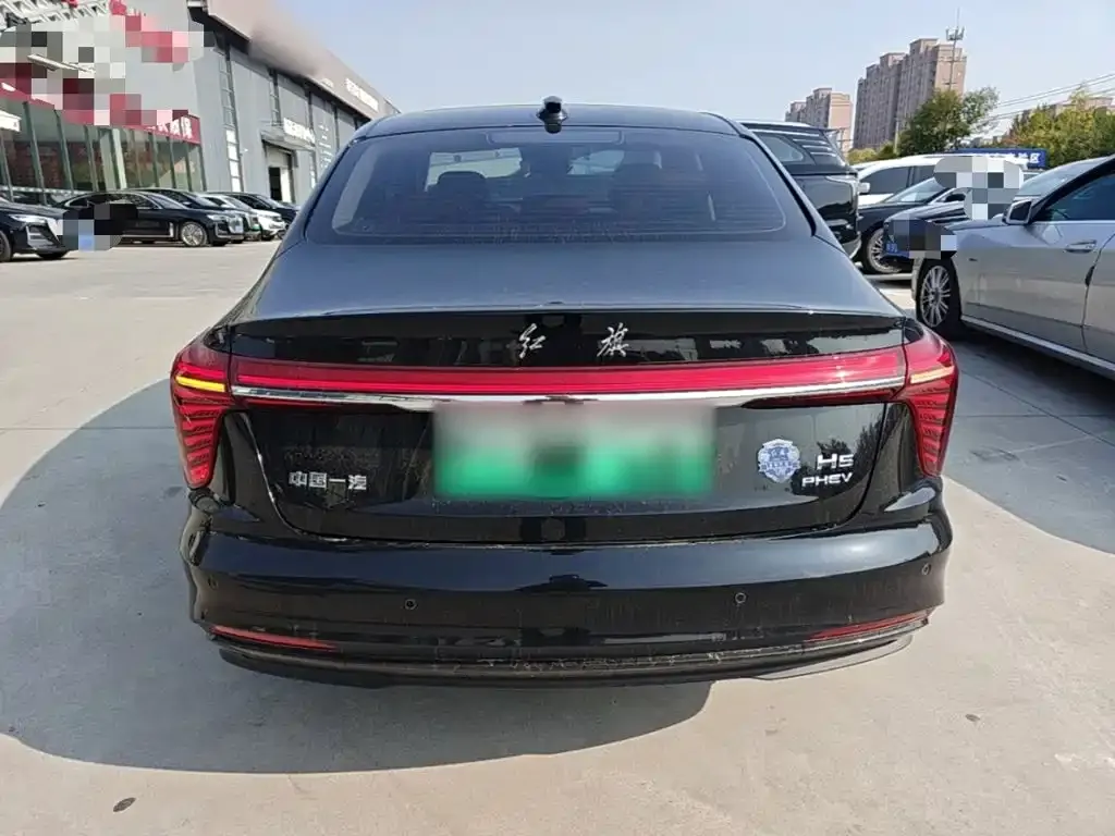 Hongqi H5 PHEV — фото 3