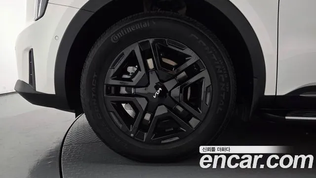Kia Sorento — фото 4