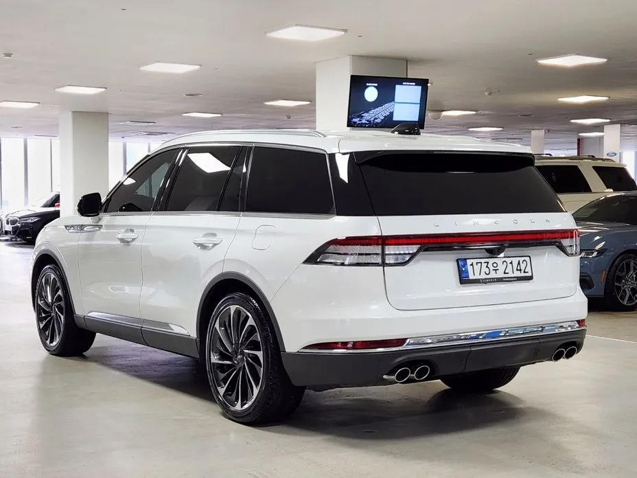 Lincoln Aviator — фото 9